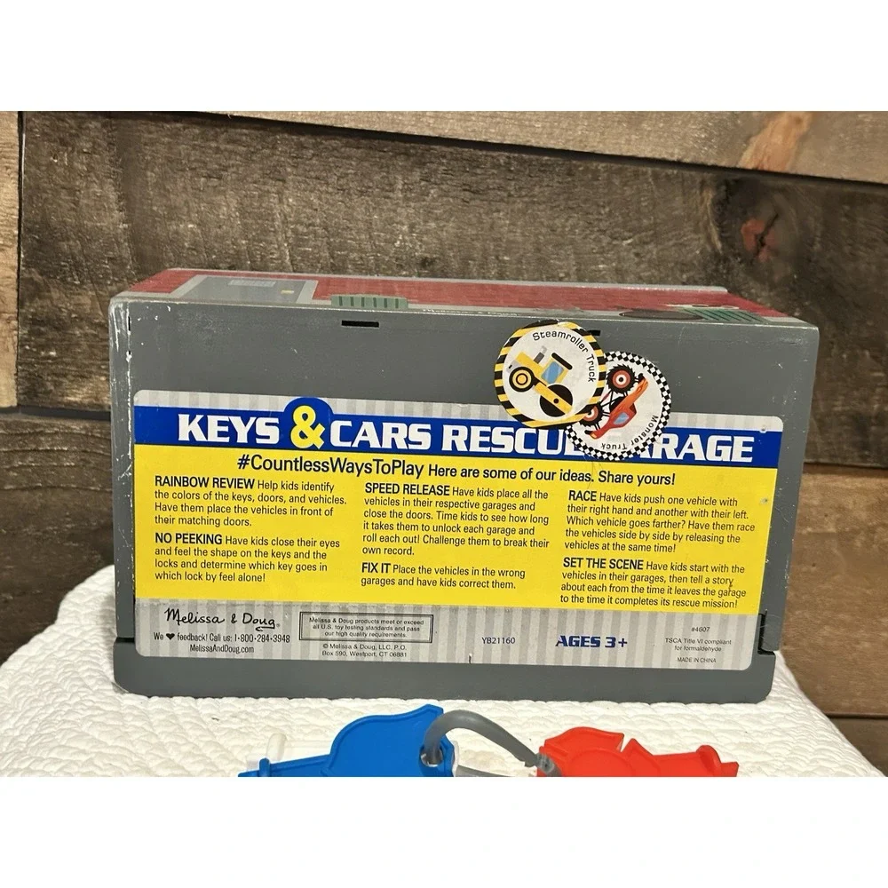 Melissa and Doug Wooden Keys & Cars Rescue Garage Play Set‎ EUC